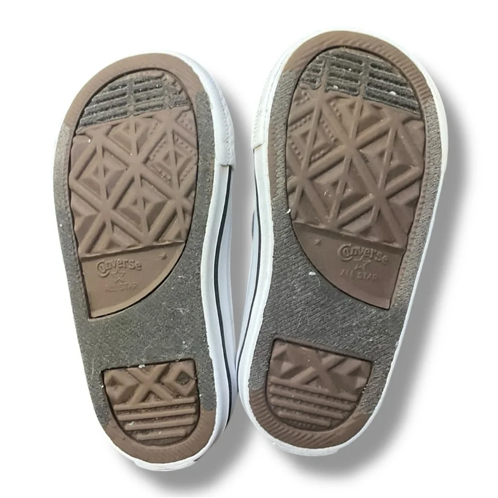 ⚡ Converse Chuck Taylor All Star Infant Slip-On Sneakers | Size‎ 6